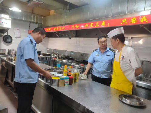 張掖市甘州區(qū)北街市場(chǎng)監(jiān)管所多舉措筑牢夏季食品安全防線(xiàn)